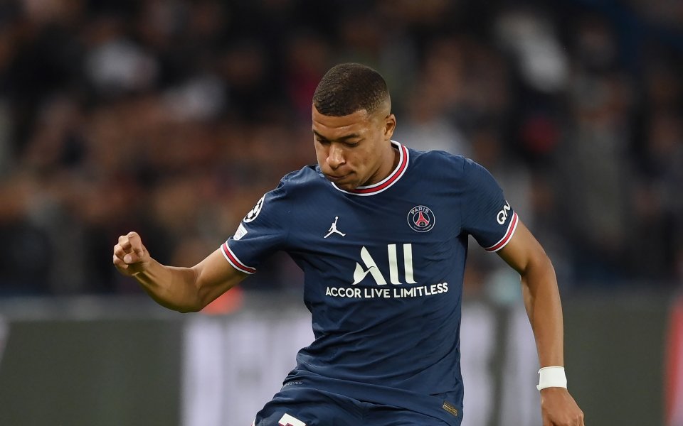 Звездата на Франция Килиан Мбапе днес ще запише мач №