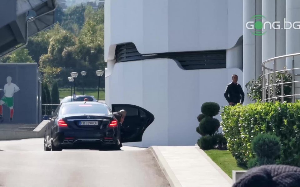 Бившият собственик на Левски - Спас Русев, дойде във футболната