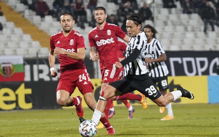 Локо Пд укроти 10 от ЦСКА 1948, дузпа върна самочувствието на национал