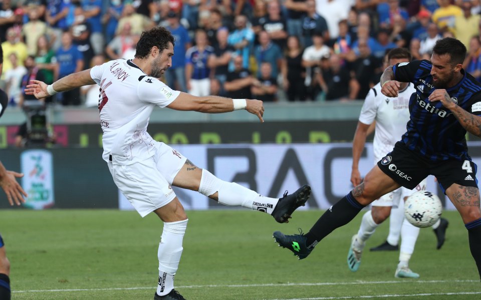 Българският нападател Андрей Гълъбинов вкара втория гол за победата на