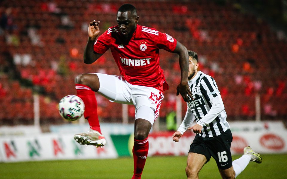 Всеки мач на ЦСКА срещу Лудогорец е битка за титлата,