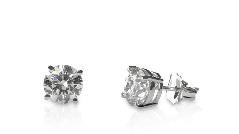  Какъв вид обеци носят шанс и защищават от неприятности 