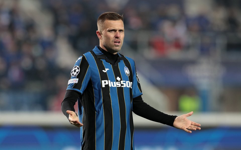 Нападателят на Аталанта Йосип Иличич ще продължи договора си с