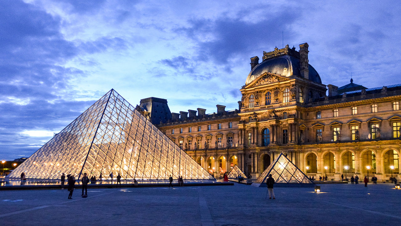 Лувърът затвори една от галериите си заради структурни проблеми