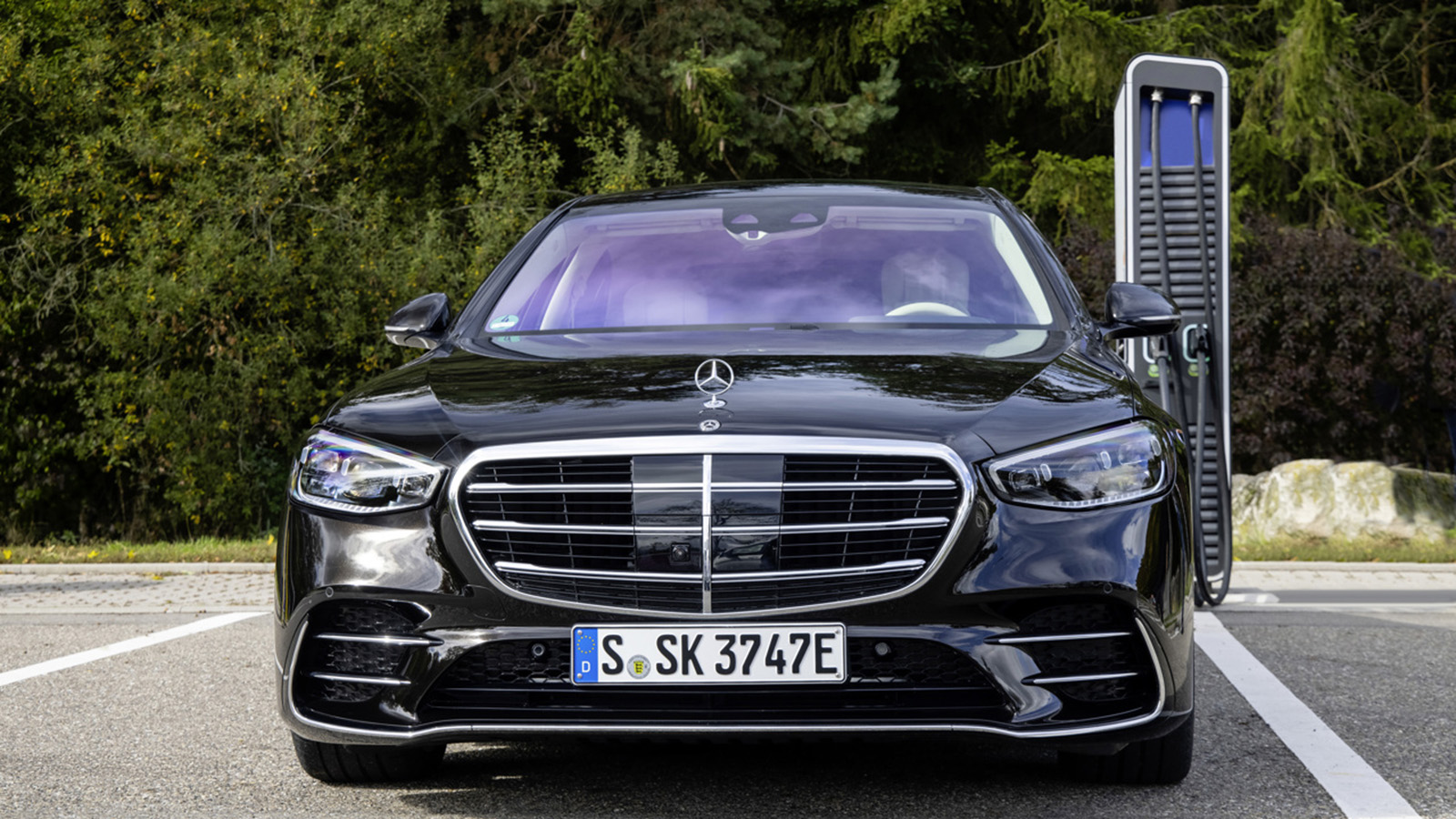 Mercedes-Benz S-Class plug-in минава над 100 км само на ток