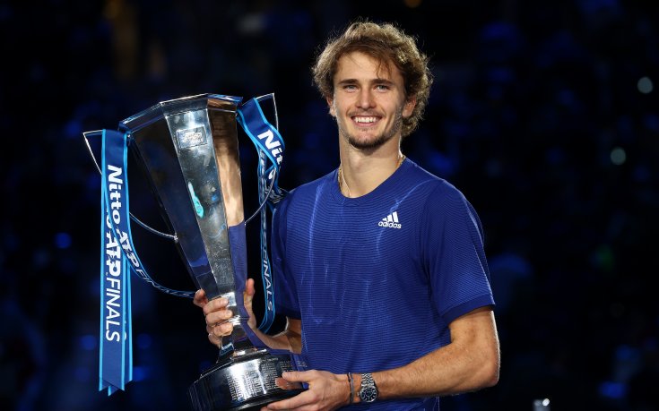 Безупречен Зверев пречупи Медведев и спечели Финалния турнир на ATP