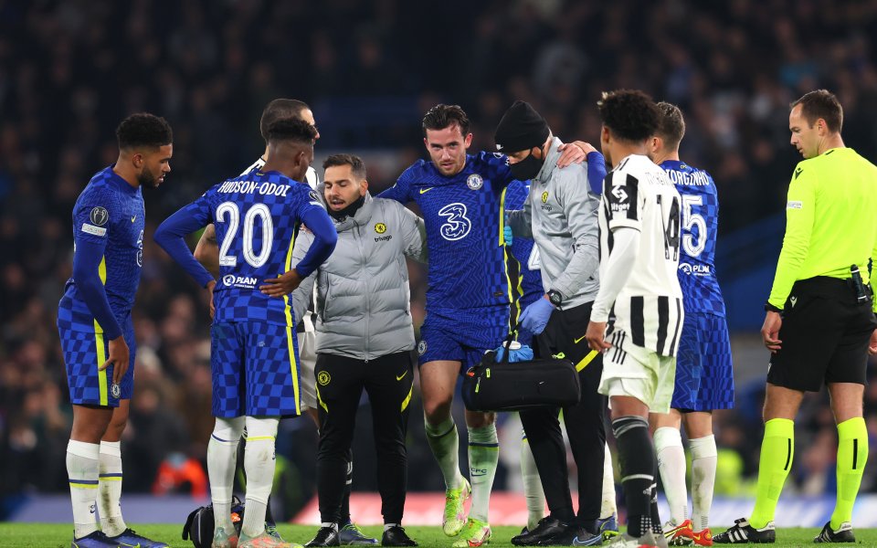 В отбора на Челси са притеснени, тъй като Бен Чилуел