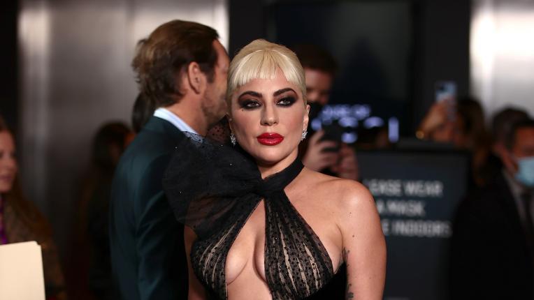  Лейди Гага - изискана и секси на нюйоркската премиера на „ Домът на Гучи “ 