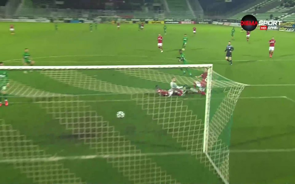 Мавис Чибота удвои за "орлите" в самия край на мача.