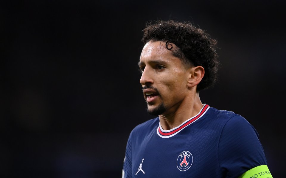 Пари Сен Жермен ще предложи нов договор на защитника Маркиньос.