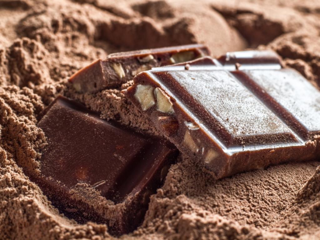 Шоколадът е неизменна част от романтиката за Свети Валентин но