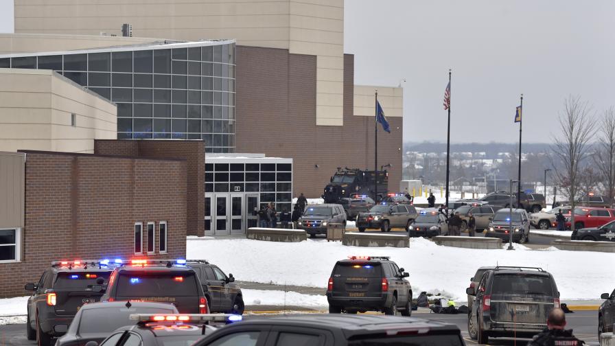 Стрелба в училище в САЩ, има убити и ранени