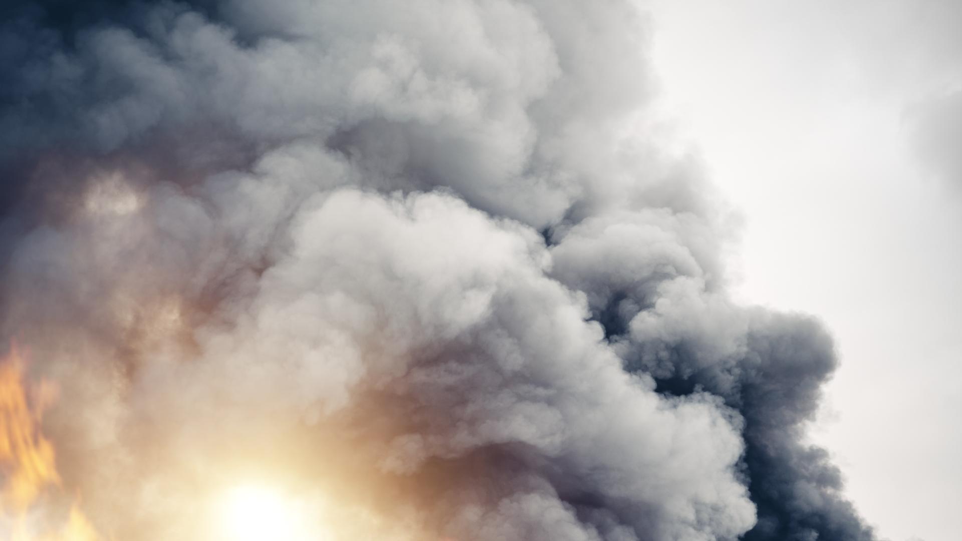 Мощна експлозия разтърси пристанището Шахид Раджае на южния ирански град