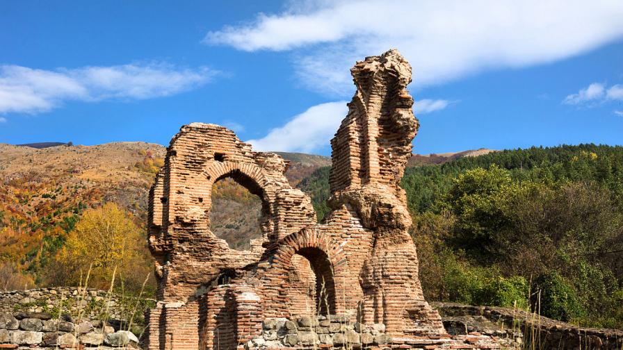 Еленската базилика – останки от някогашно величие