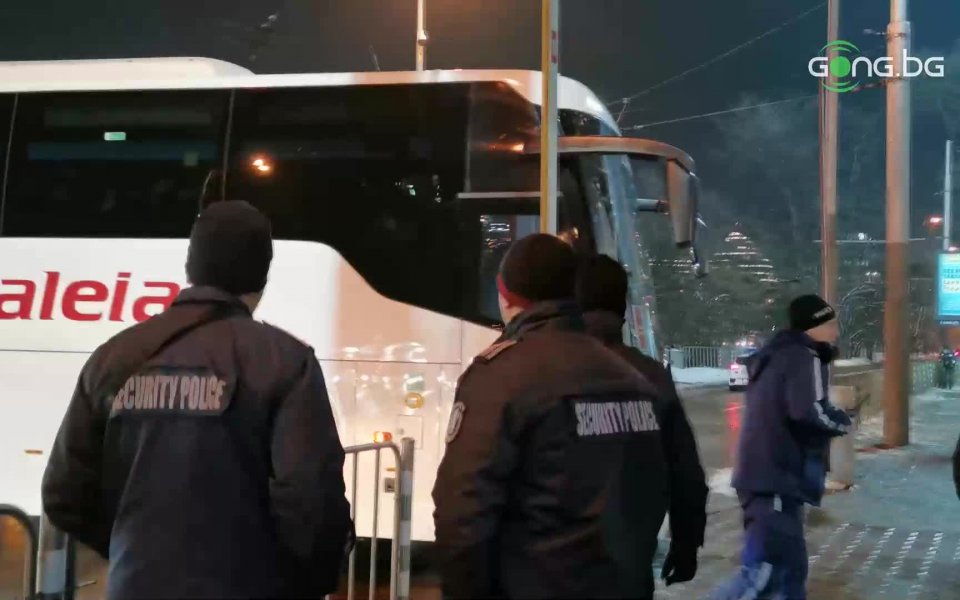 Отборът на Рома пристигна на стадион &bdquo;Васил Левски&ldquo; за двубоя