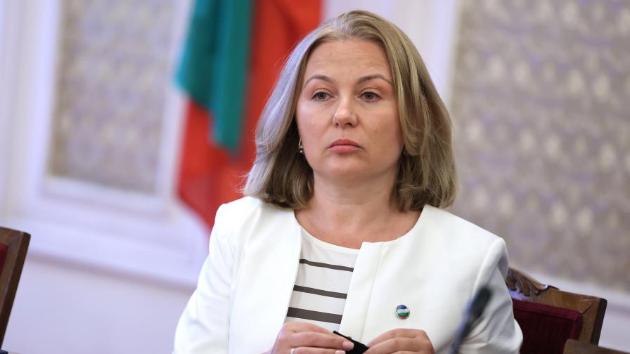 Министър на правосъдието - Надежда Йорданова (ДБ)