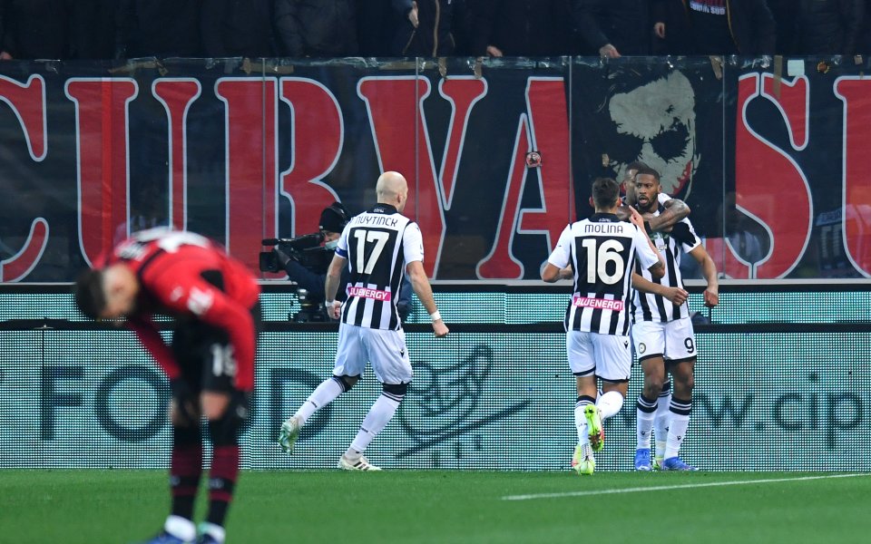 Удинезе и Милан играят при резултат 1:0 на "Дачия Арена"