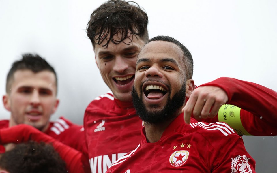 Отборите на ЦСКА и Черно море играят при в двубой