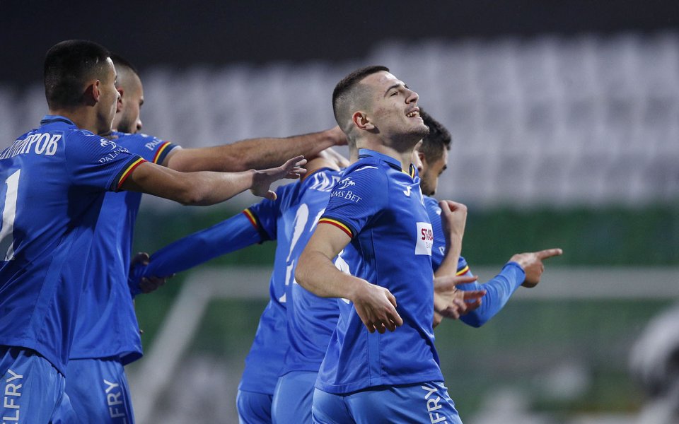 &bdquo;Готов съм да се разделя с всеки, за да оцелее