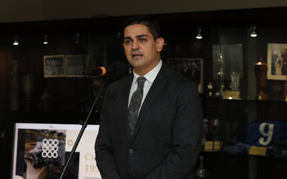 Днес е важен ден за бъдещето на Левски и ЦСКА.