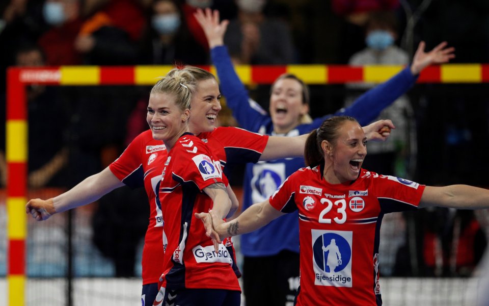 Отборът на Норвегия ще играе срещу Франция за титлата на