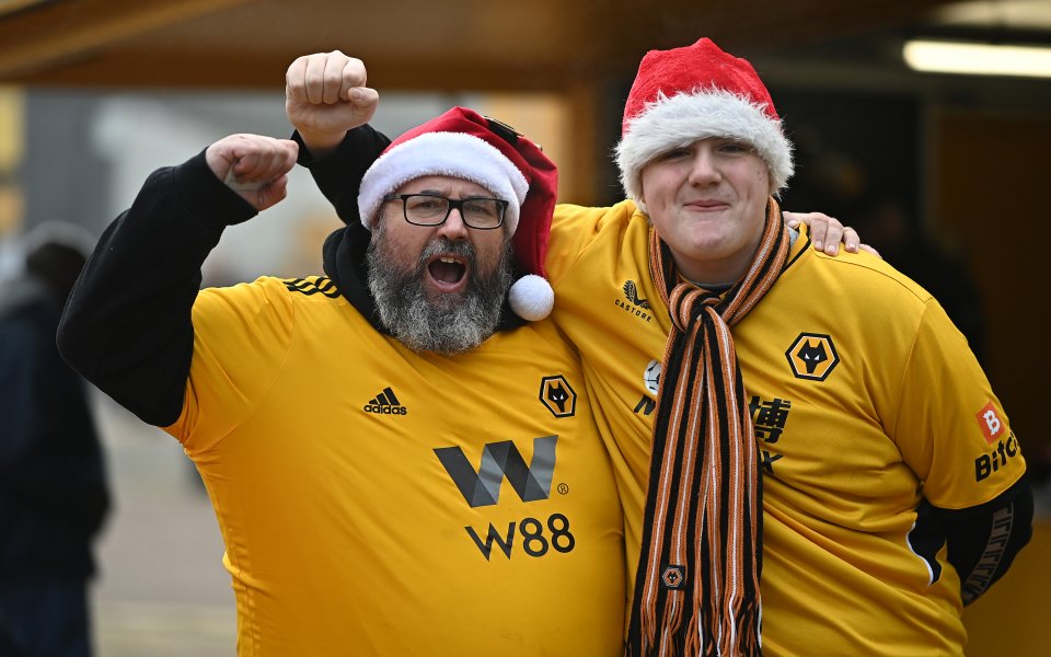 Отборите на Уулвърхемптън Уондърърс и Челси си дават спор в