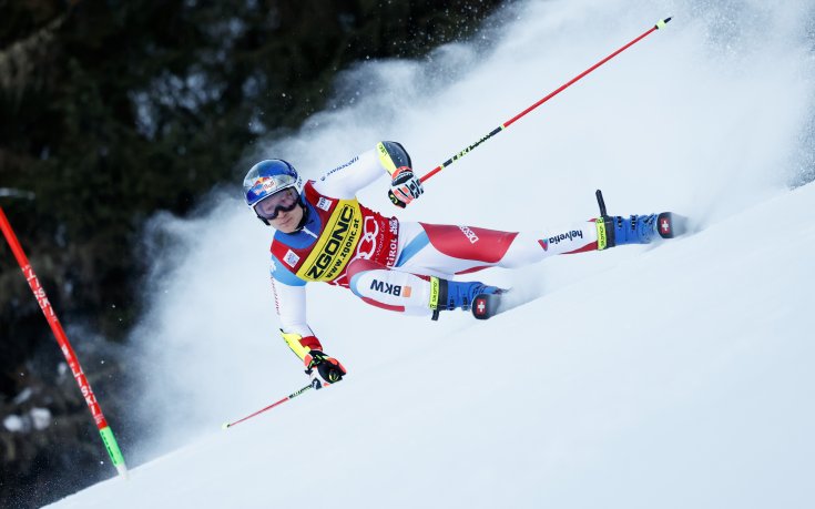 Одермат пред Пентюро след първия манш на гигантския слалом в Аделбоден