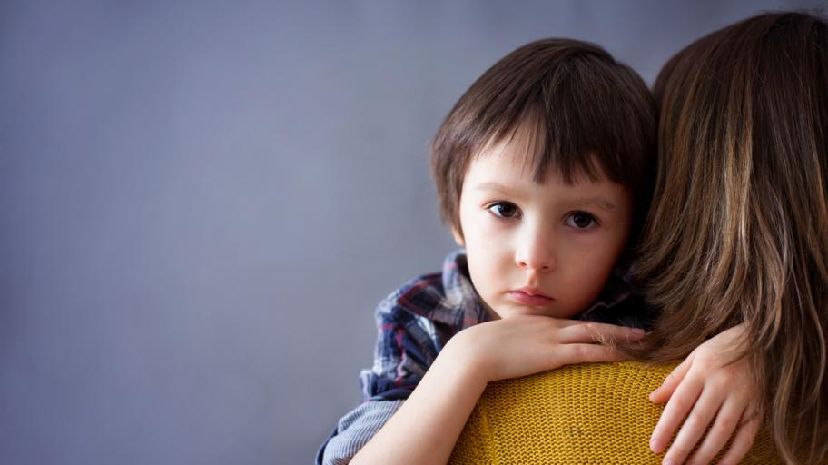 Как се проявява депресията при малките деца и какво могат да направят родителите