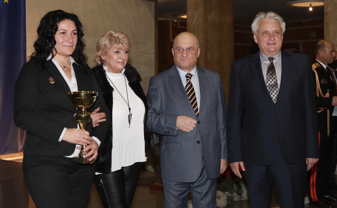 <p>&quot;Полицай на годината 2021&quot;</p>