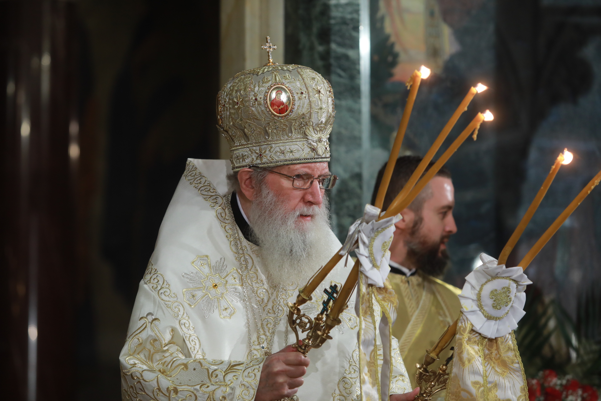 <p>В &quot;Св. Александър Невски&quot; бе отслужена празничната литургия за Бъдни вечер</p>