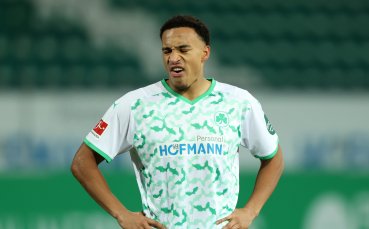 Седемнадесет мача Четиринадесет загуби 49 допуснати гола последно място в