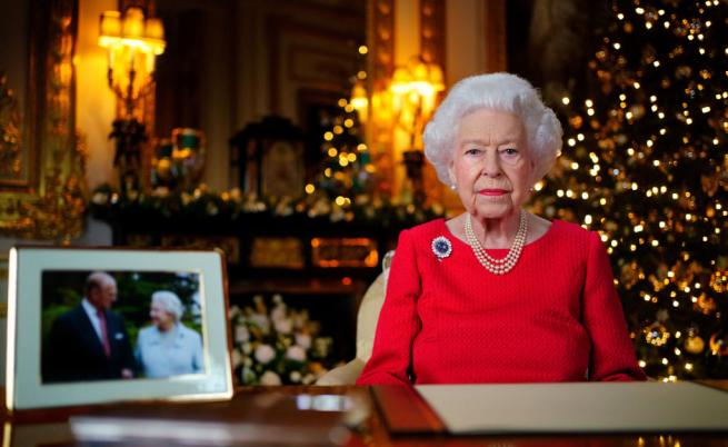  Кралица Елизабет II 