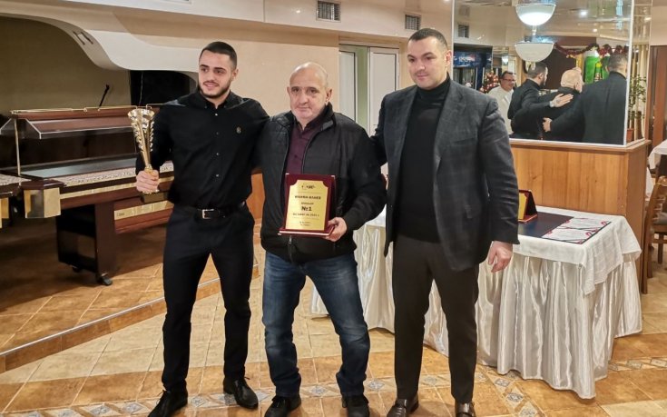 Внезапно почина треньорът на Карлос Насар - Илиян Илиев