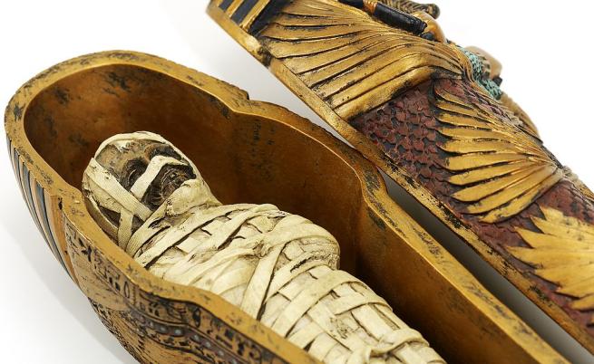 Учени разкриха тайните на 2300-годишна мумия