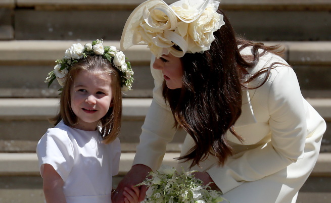  Херцогинята на Кеймбридж Катрин с щерка си принцеса Шарлот 