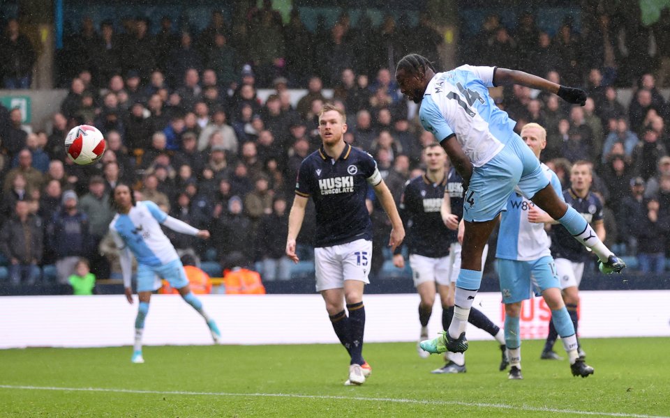 Кристъл Палас победи Милуол с 2:1 и се класира за