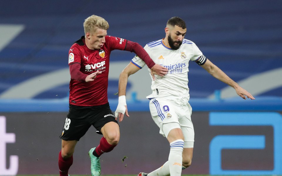 НА ЖИВО: Реал Мадрид 1:0 Валенсия, греда на Бернабеу