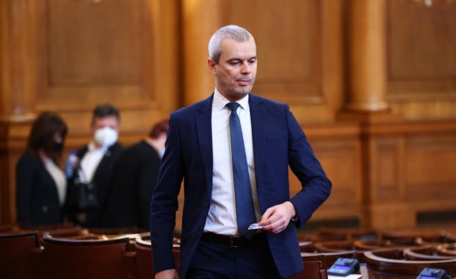 Костадинов: Правителството незабавно да подаде оставка
