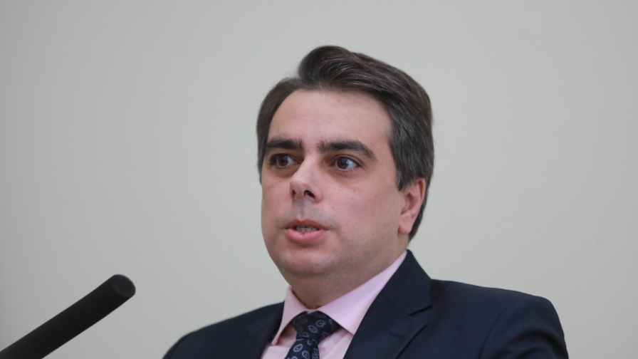 Асен Василев: България подкрепя санкциите срещу Русия