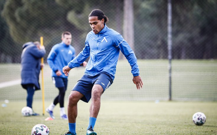 Футболисти на Левски играха за дублиращия отбор