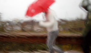 Сняг, дъжд и наводнения затрудниха движението в Румъния