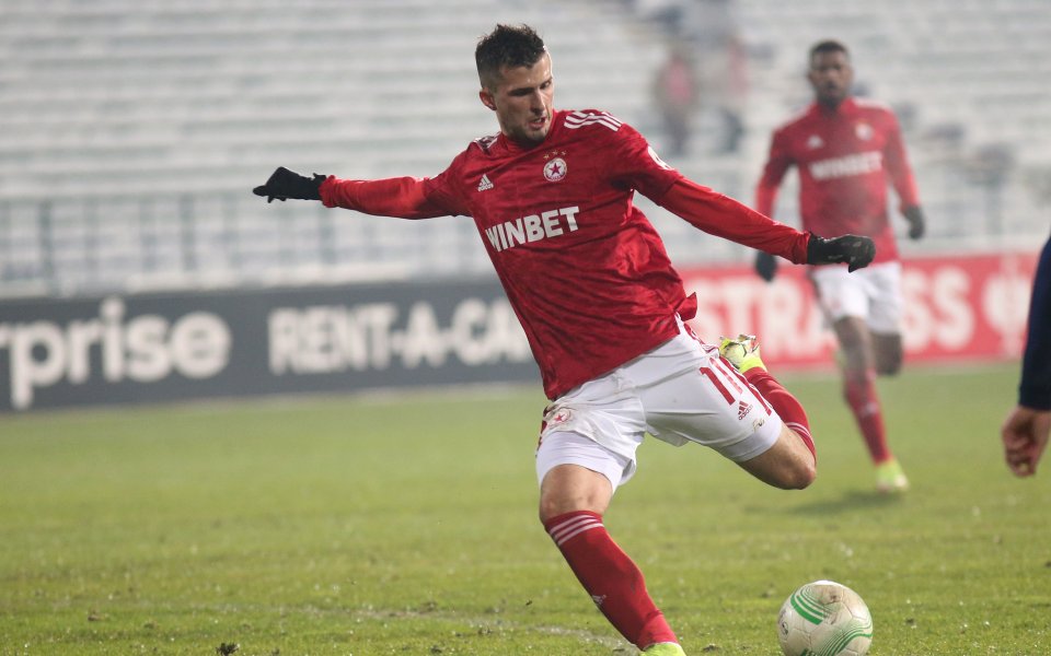 Напусналият ЦСКА Хамза Чатакович вече си е намерил нов отбор.