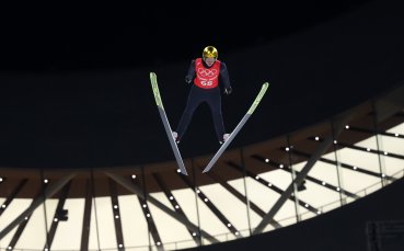 Водачът в генералното класиране за Световната купа по ски скокове Карл
