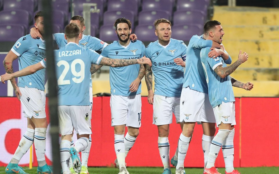 Отборът на Лацио надви Фиорентина с 3:0 в мач от