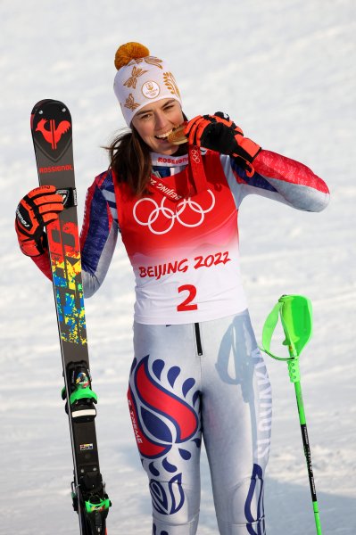 Петра Влъхова е Олимпийска шампионка в алпийския слалом на Олимпиадата1