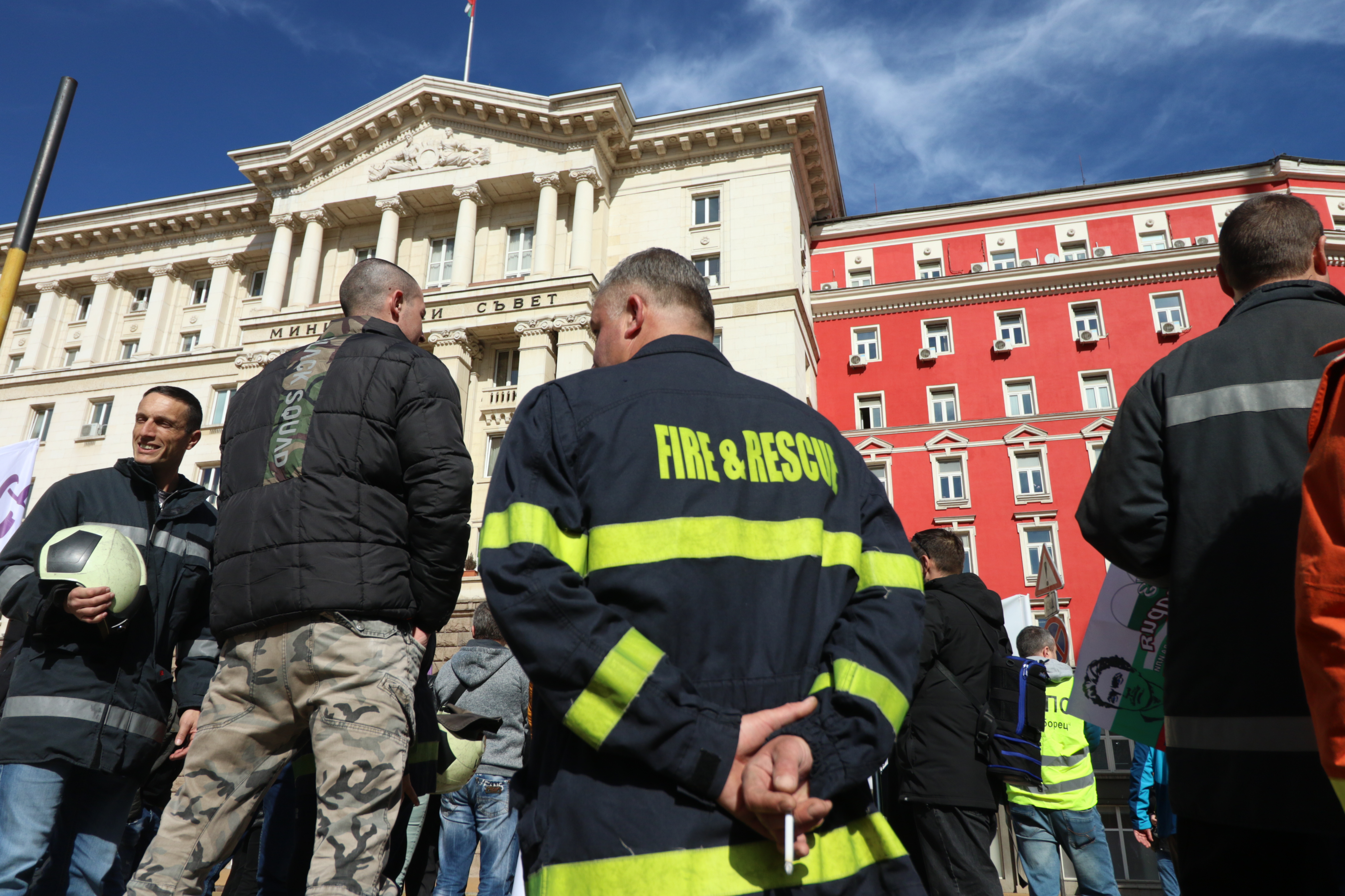 <p>Шествие на Националния синдикат на пожарникарите и спасителите &quot;Огнеборец&quot;</p>