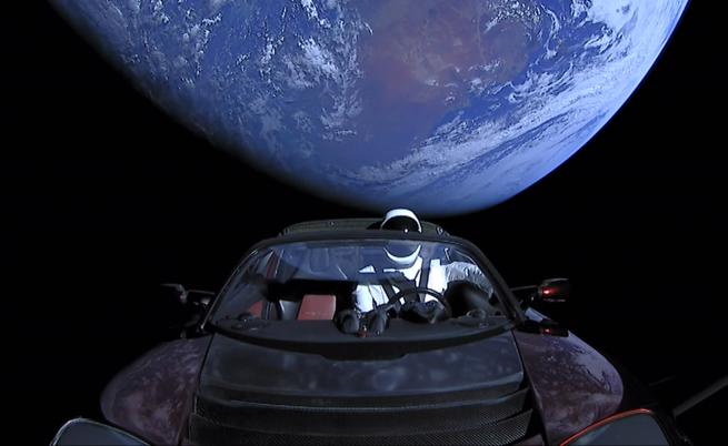 Tesla Roadster вече има над 3 млрд. километра в космоса