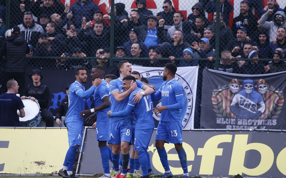 Левски пусна в продажба и виртуални билети за мача със Септември София