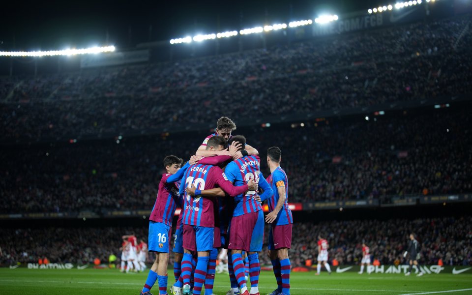 Името на легендарния стадион на Барселона "Ноу Камп" ще бъде