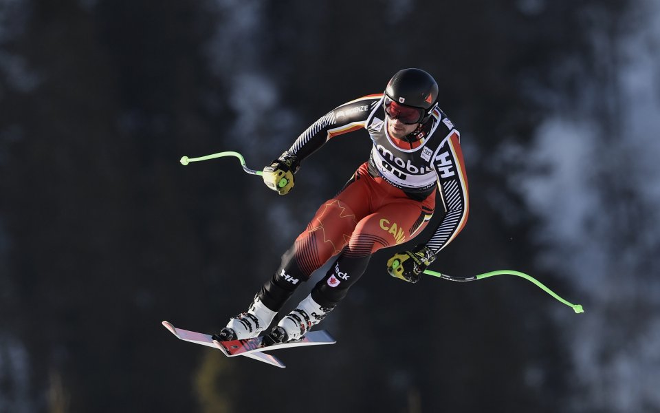 Швейцарецът Нилс Хинтерман и канадецът Камерън Аликзандър разделиха първото място